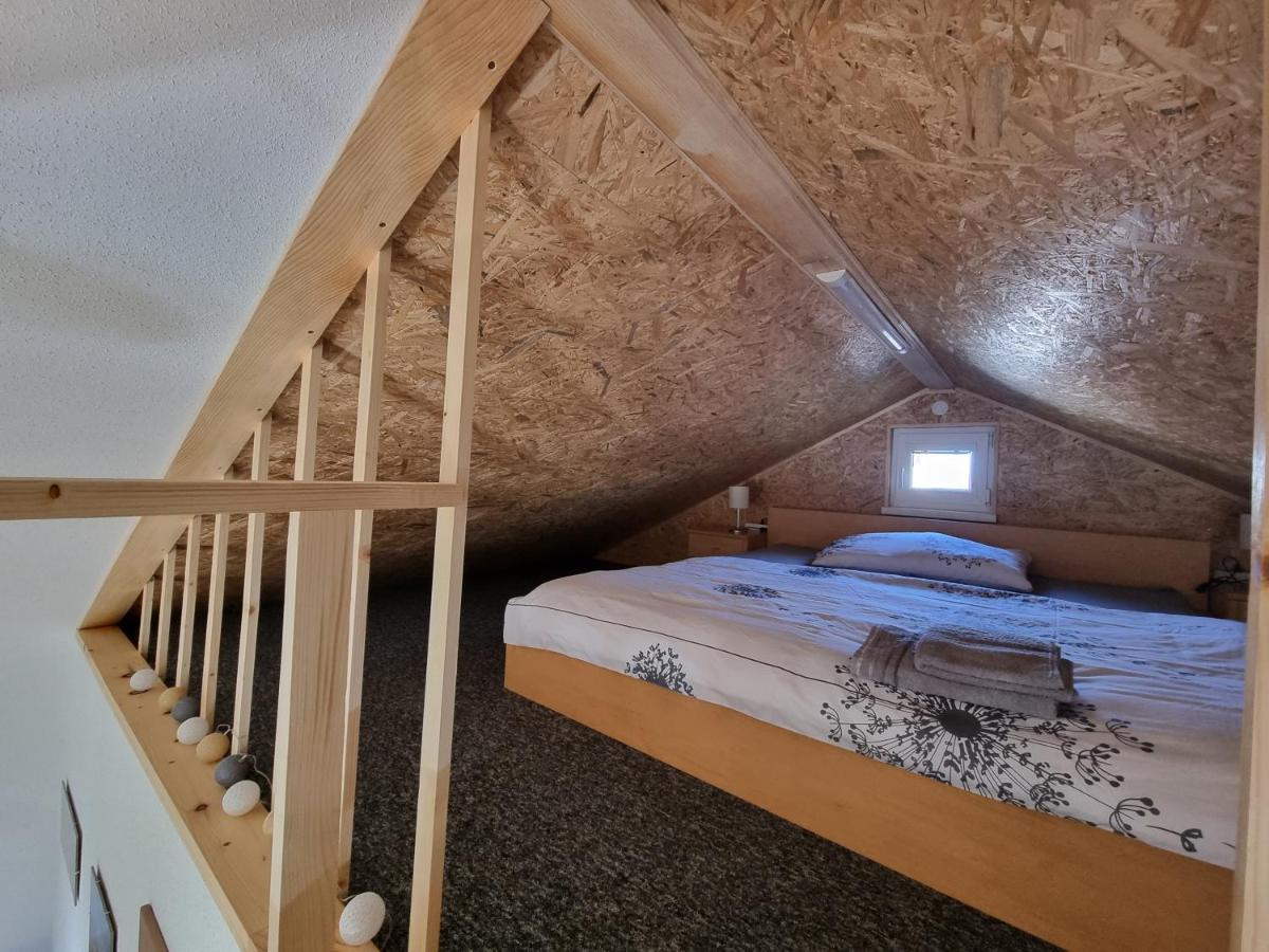 Domcek Pod Orechom Banská Štiavnica Extérieur photo